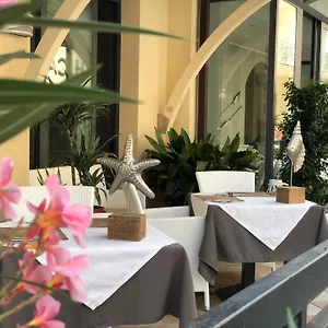 https://hotel-la-conchiglia.emilia-romagnahotels.net