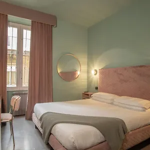 https://milani.it-romehotels.com