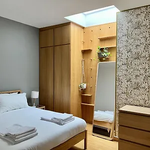 Bilocale Su Corte Milanese Apartamento Milán
