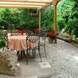https://ca-due-leoni.hotelslidodijesolo.com