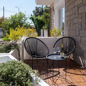 https://nautika-suites.in-sardinia.net