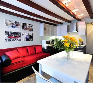 Apartment Palace La Vida By Wonderful Italy 
