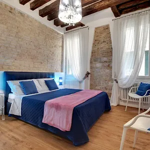 Apartment Charming Castello By Wonderful Italy 