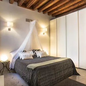 Apartment Terrazzina - Romantic Pied A Terre At The Heart Of Cannaregio District, Venedig